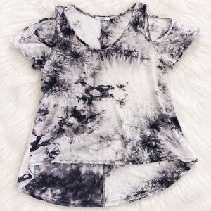 Acemi Tie Dye Cold Shoulder Top Women’s Medium Black Gray Flowy Trendy